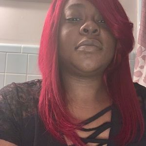 Meet your Posher, Chloe